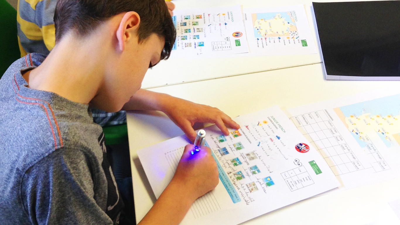 KEY ENGLISH LISTENING TEST